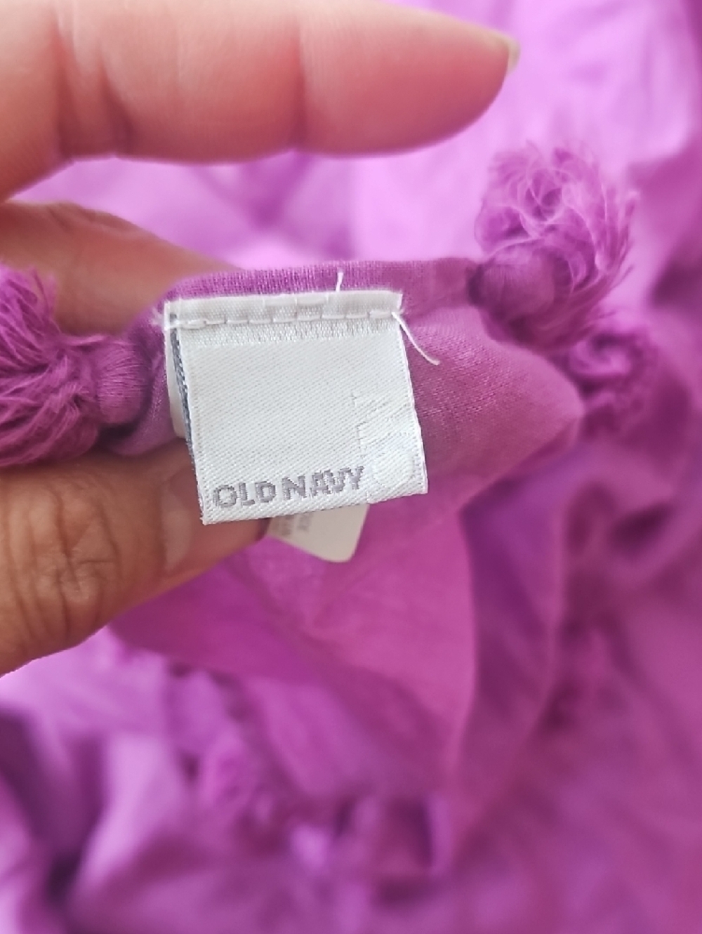 Purple Tassel-Trim Lightweight Scarf Shawl - Picture 3 of 4